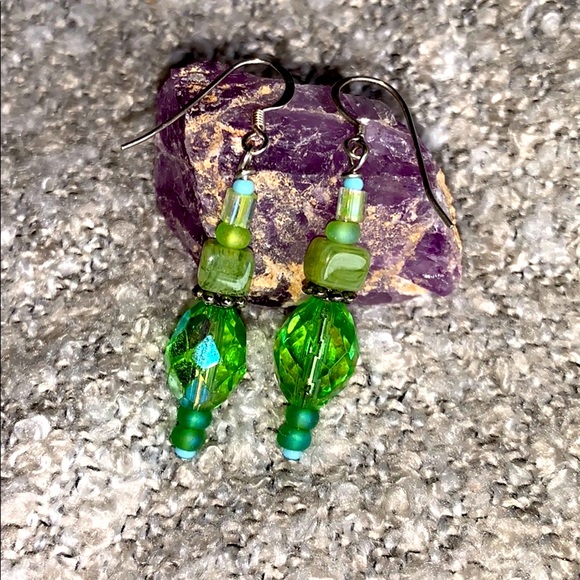 Bright Green Earrings - Picture 6 of 8